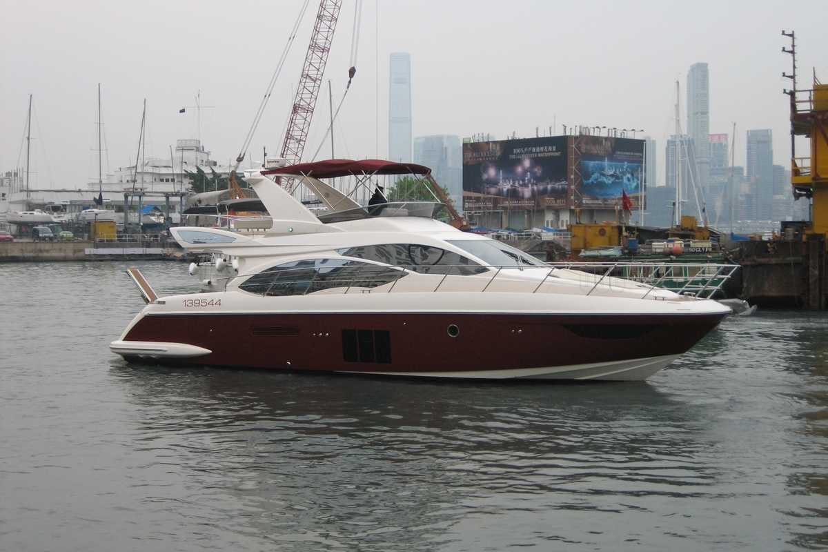 boat charter hong kong